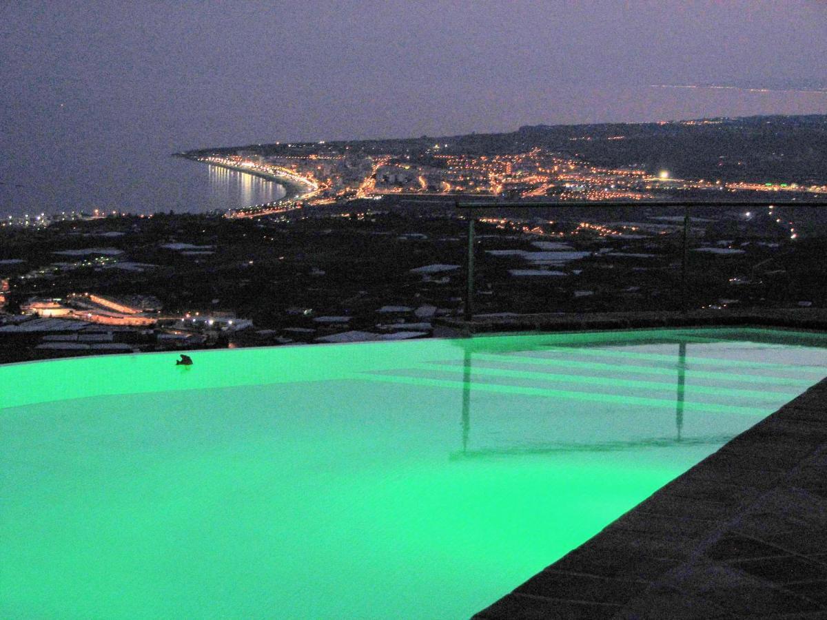 Villa Perla Blanca Sayalonga 외부 사진